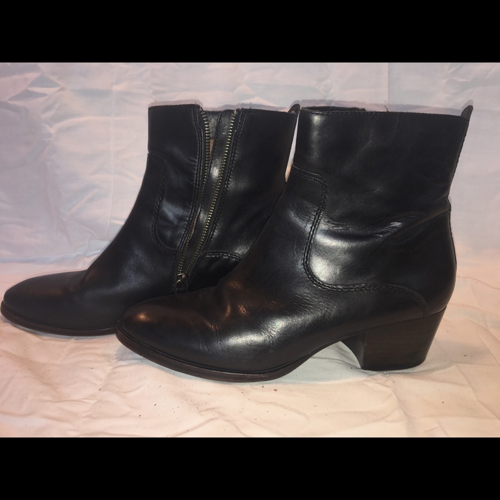 Women’s Frye Black Leather Ankle Boots